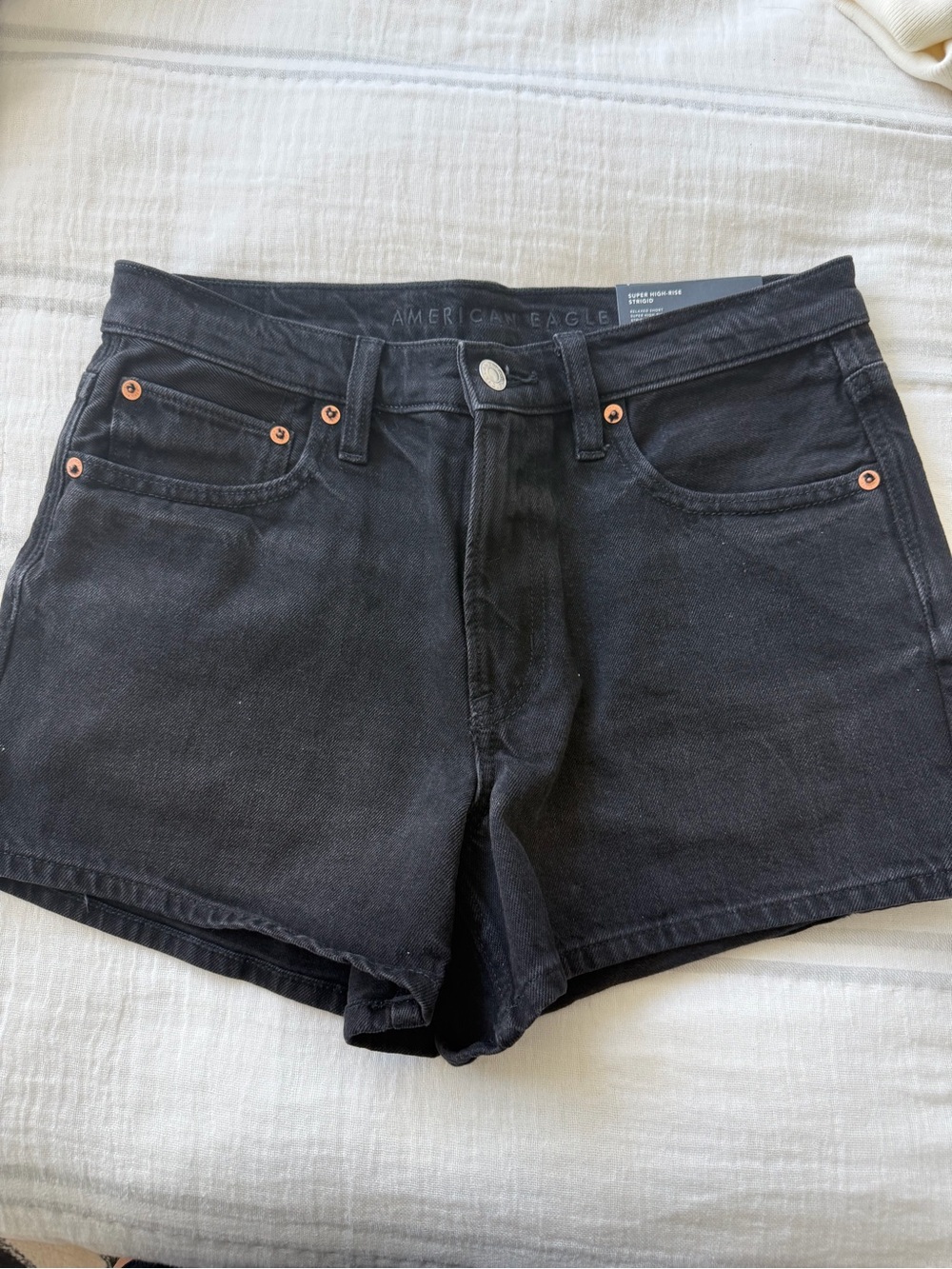 American Eagle Outfitters Black Relaxed Denim Shorts new with tags